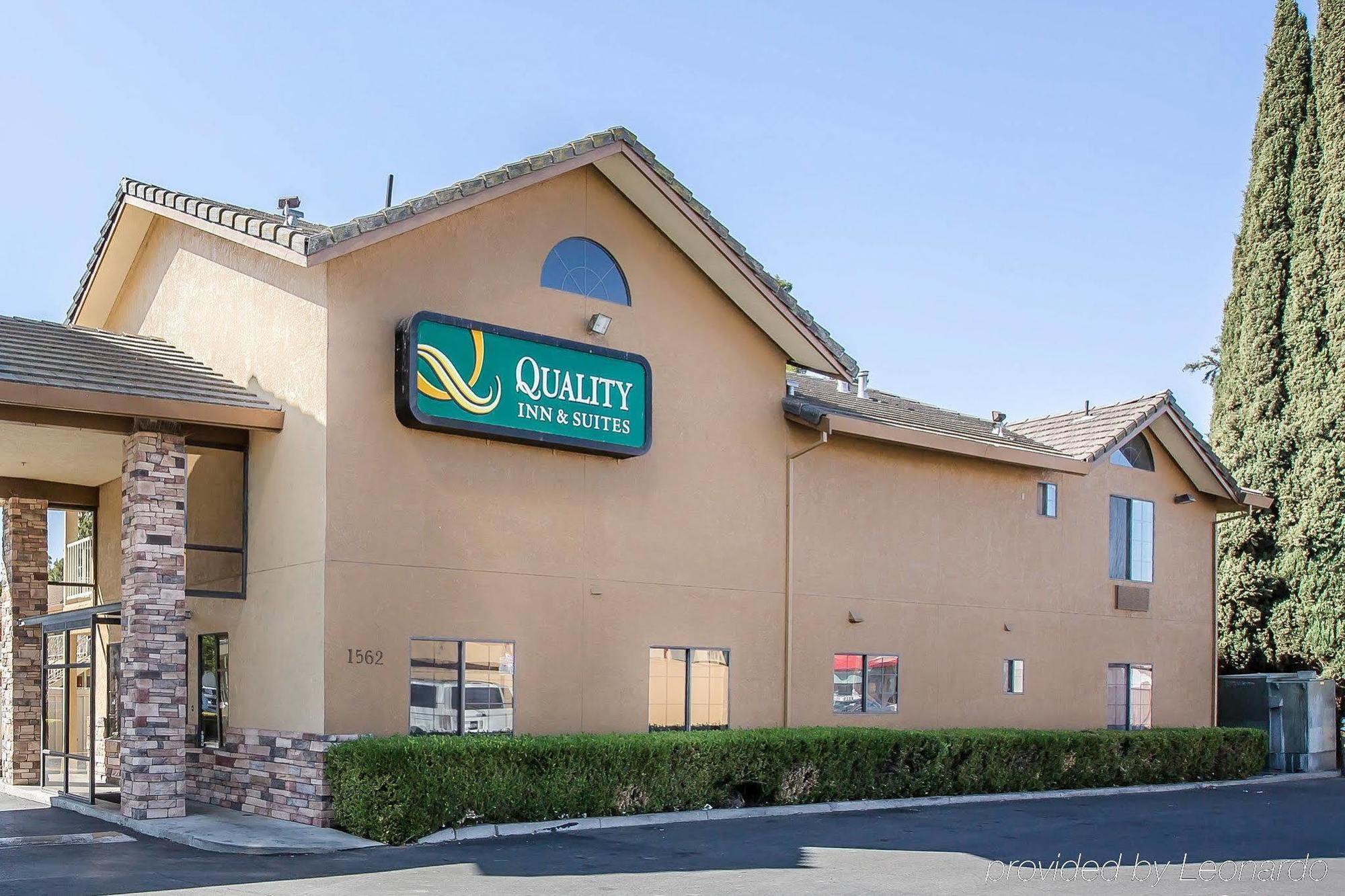 Quality Inn & Suites Woodland - Sacramento Airport Exterior photo